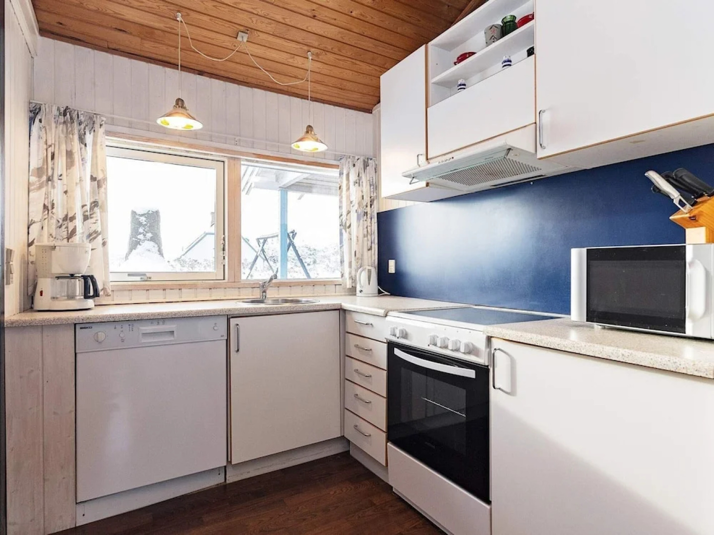 6 Person Holiday Home in Saltum