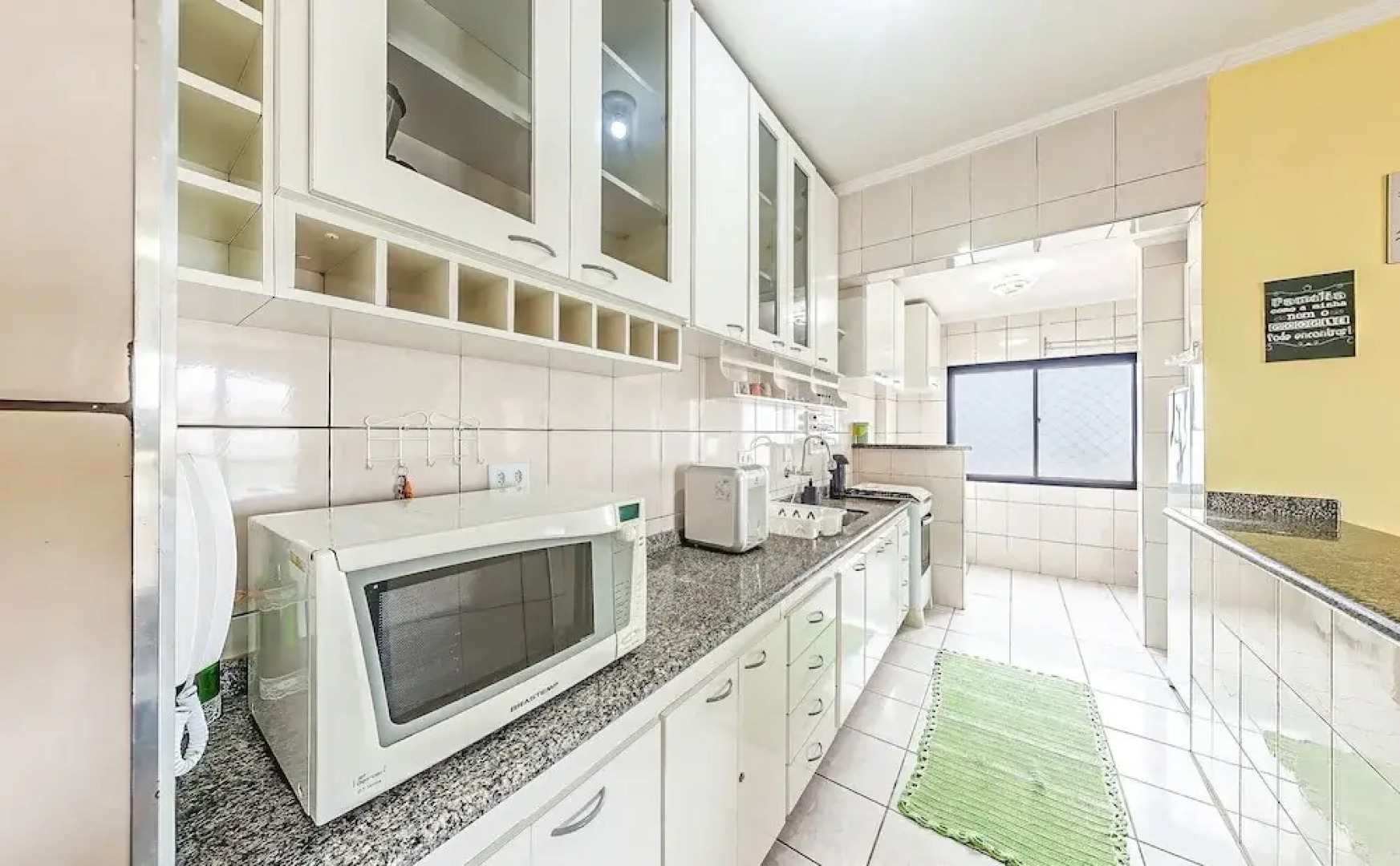 Apto em Mongaguá Prédio frente mar