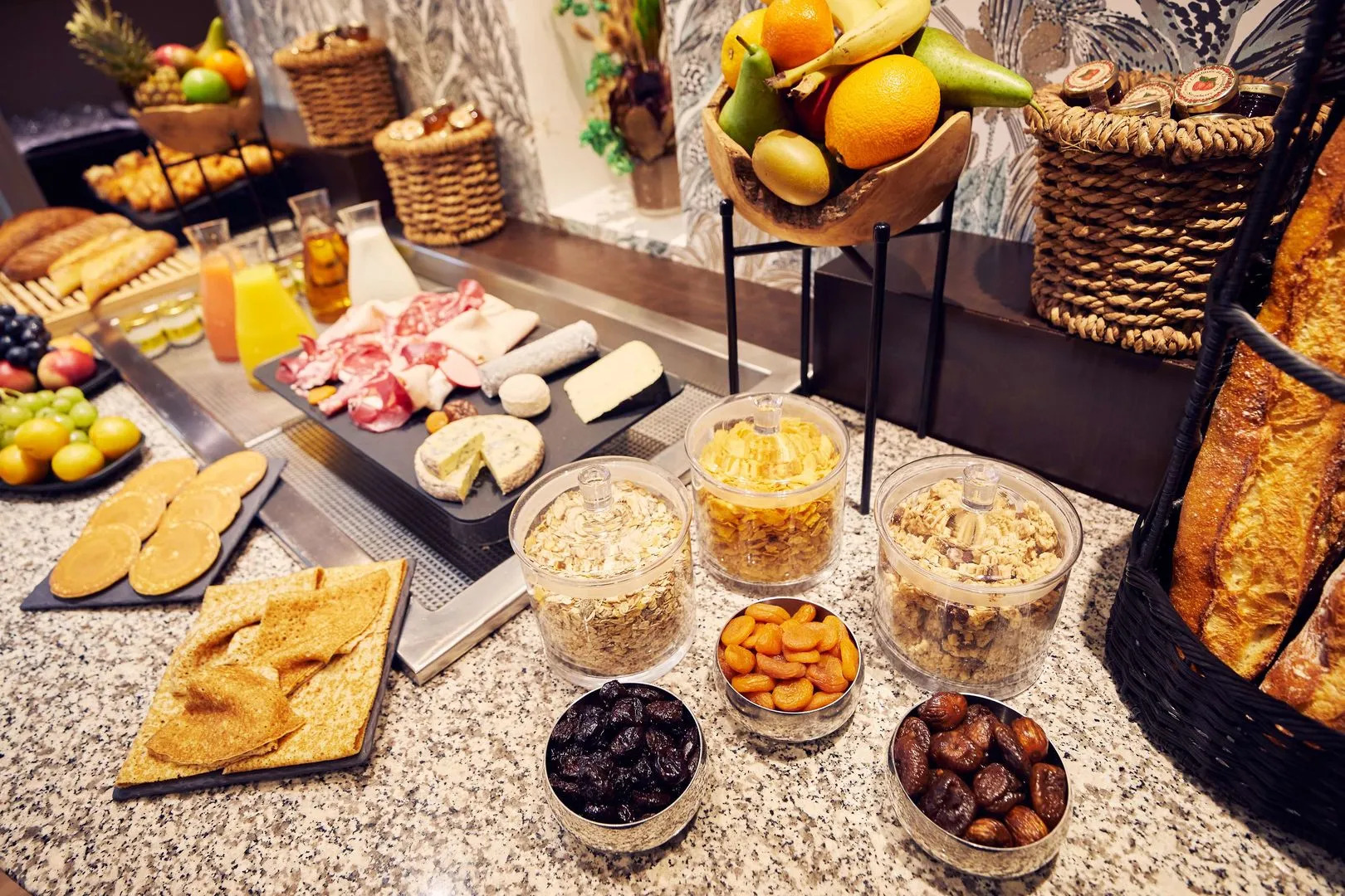 Plaza Tour Eiffel Hotel