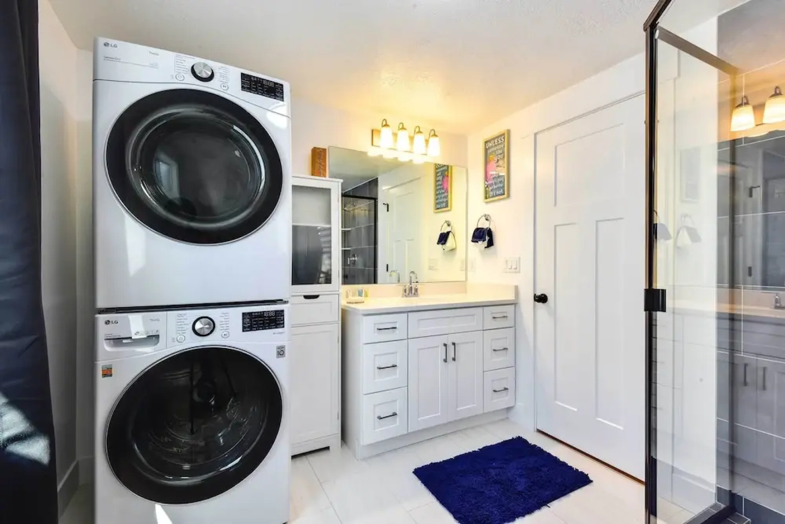 Sleek & Modern Morgan Abode: Great for Families!