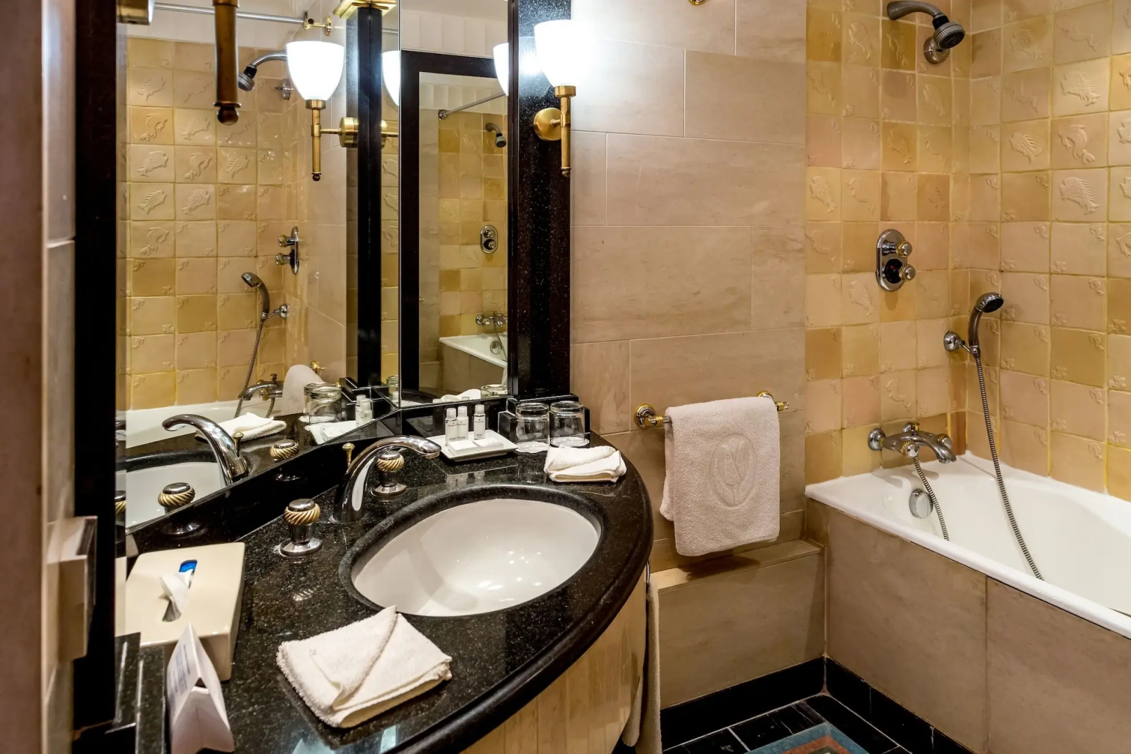 Golden Carthage Hotel & Residence