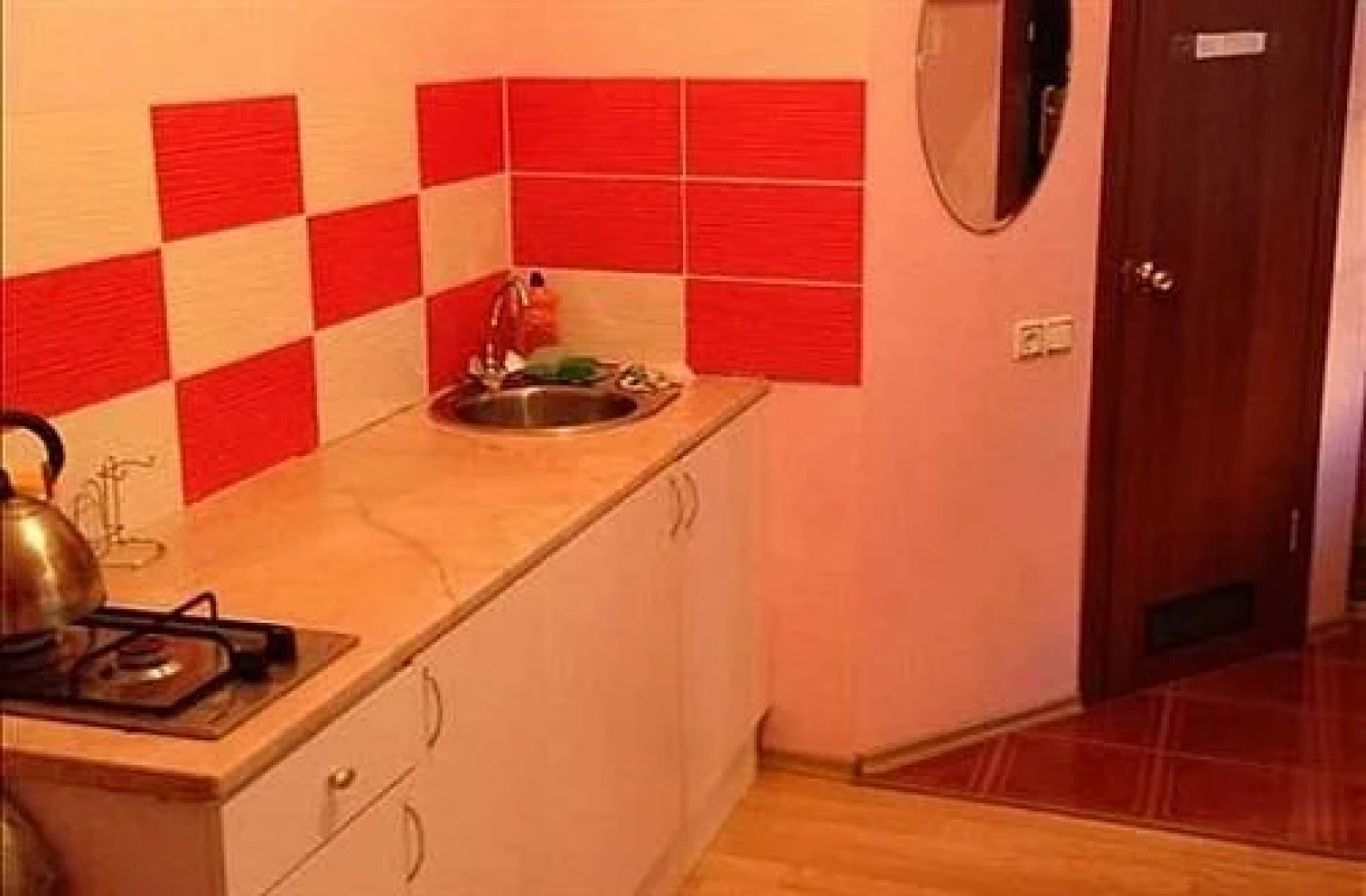 Gostiny Dvor na Nikolaevskoy