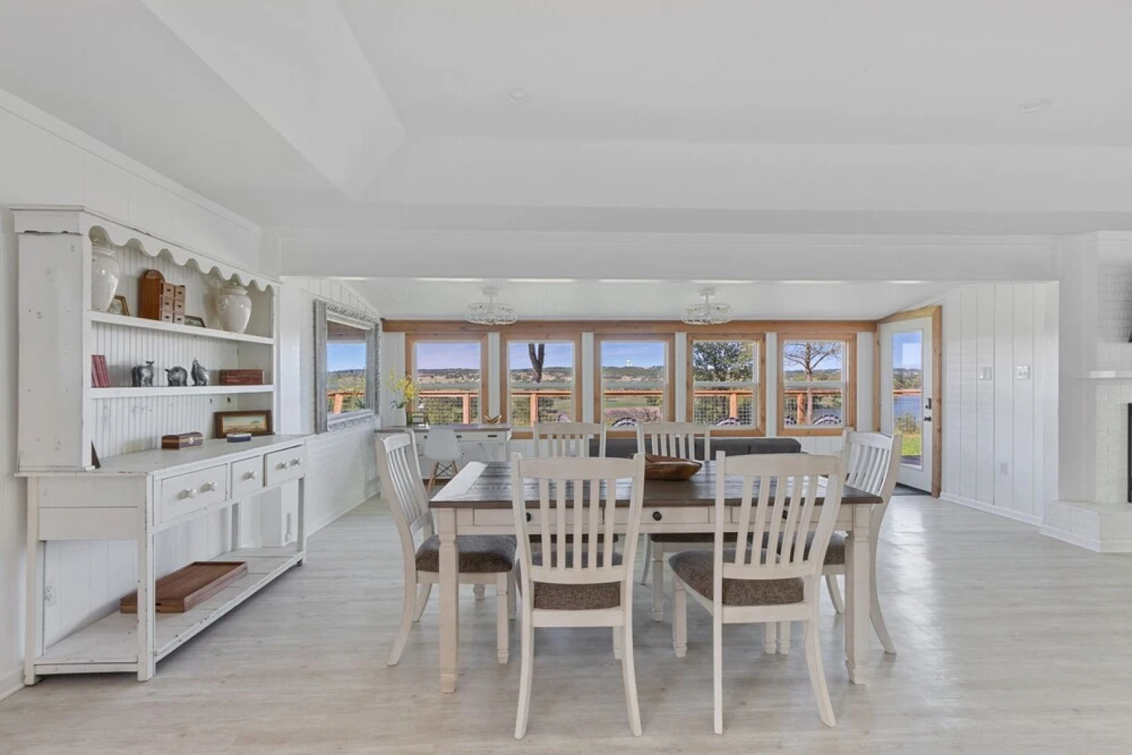 Guadalupe Bluff Farmhouse 3 Bedroom Home by RedAwning