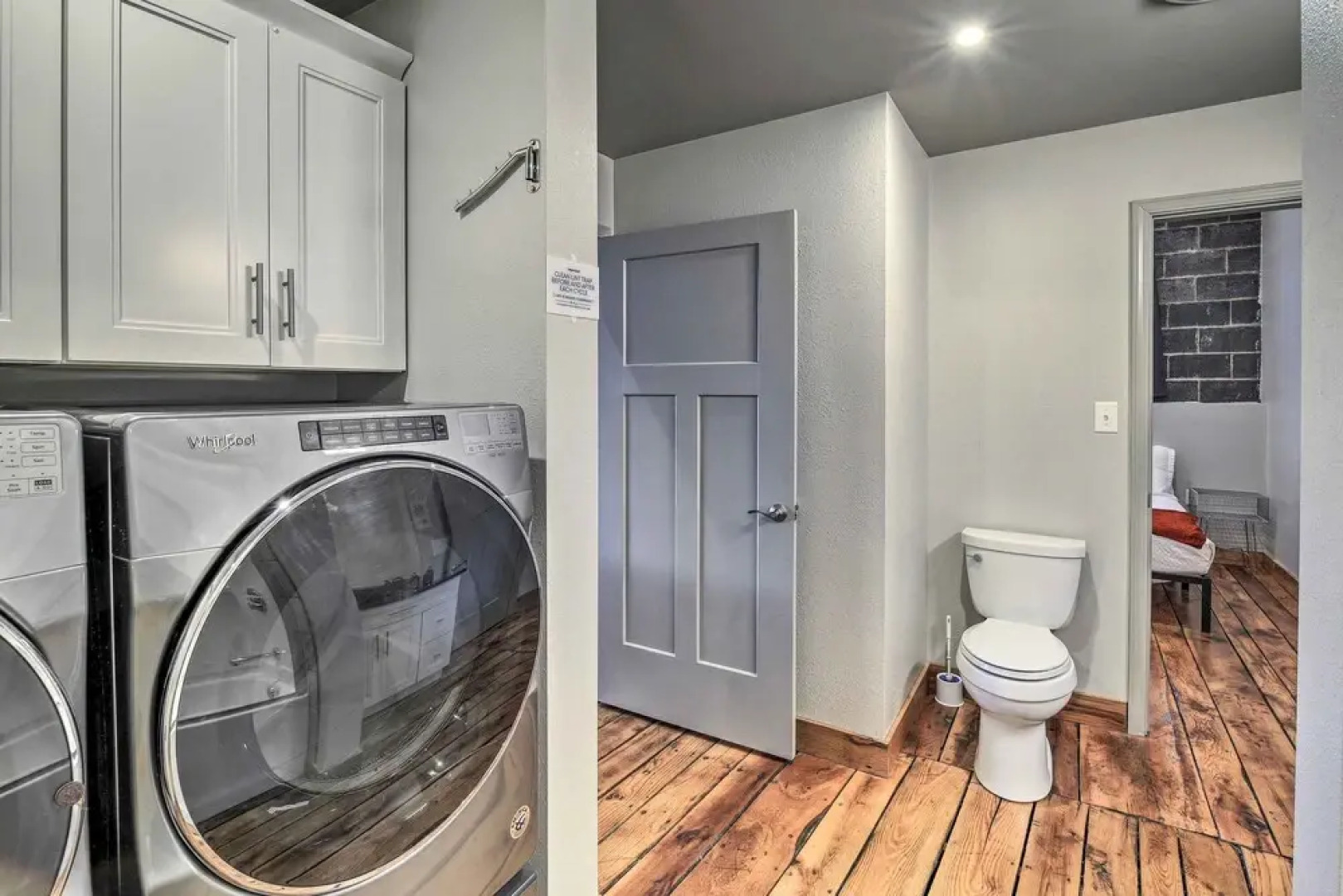 Sleek Wytheville Apartment Near Food + Drink!