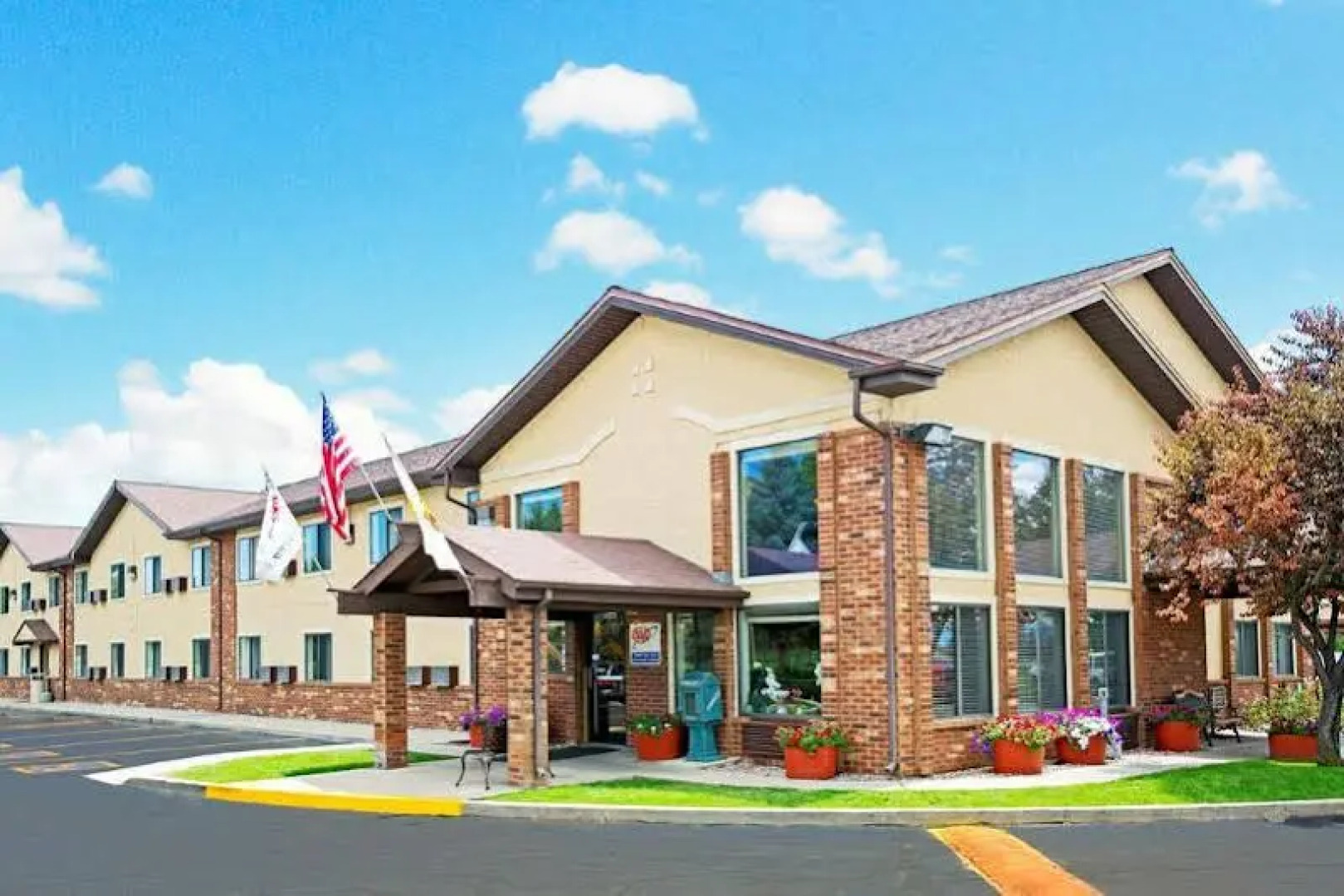 Super 8 By Wyndham Longmont/Twin Peaks