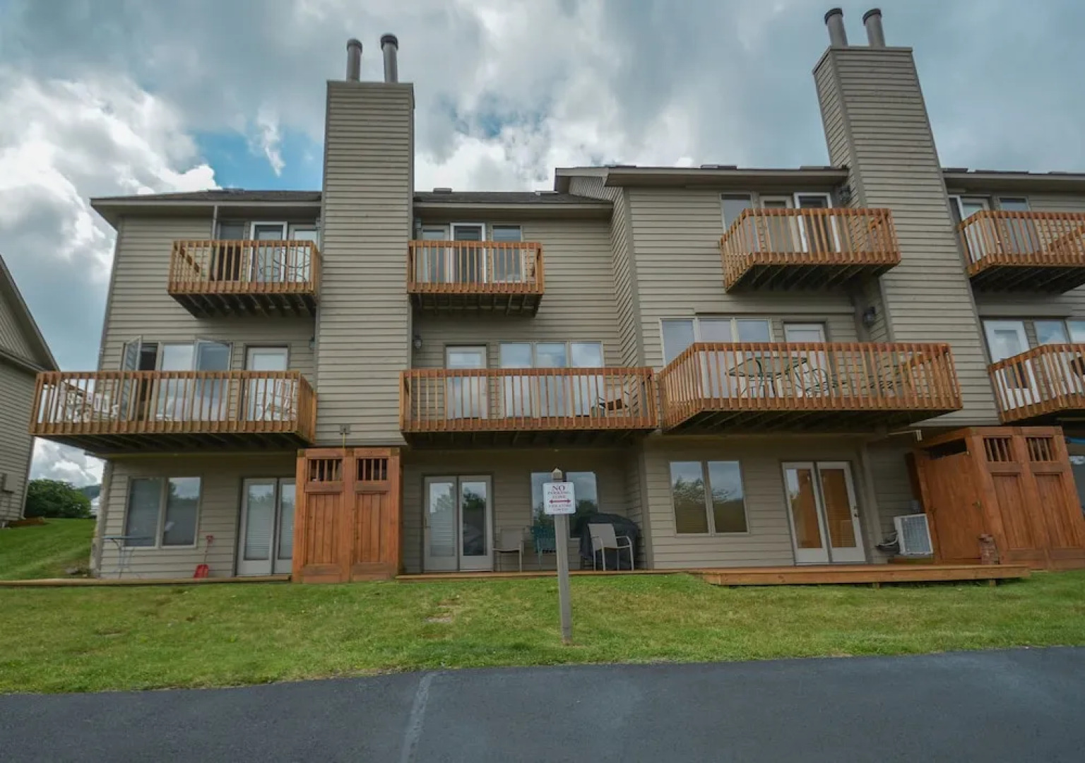 Deep Creek Village 3 Bedroom Townhome #23