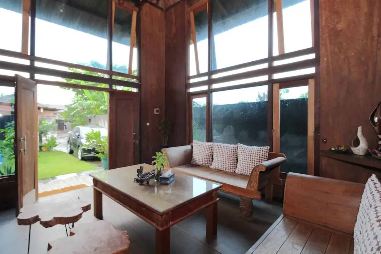 Airy Bangunharjo Parangtritis KM 4 Desa Saman Dua Yogyakarta