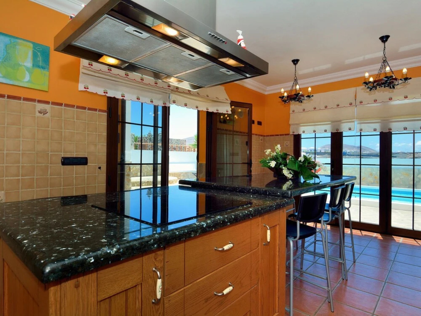 Quiet Location, Comfortable and Detached Villa With Private Pool Near Tinajo