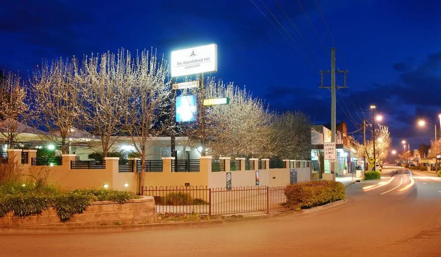 Roundabout Inn Gloucester