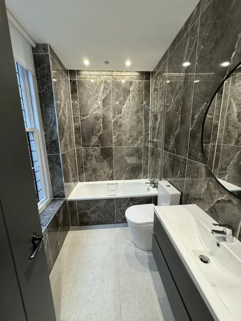 Captivating 5-bed Apartment Near Sion Mills