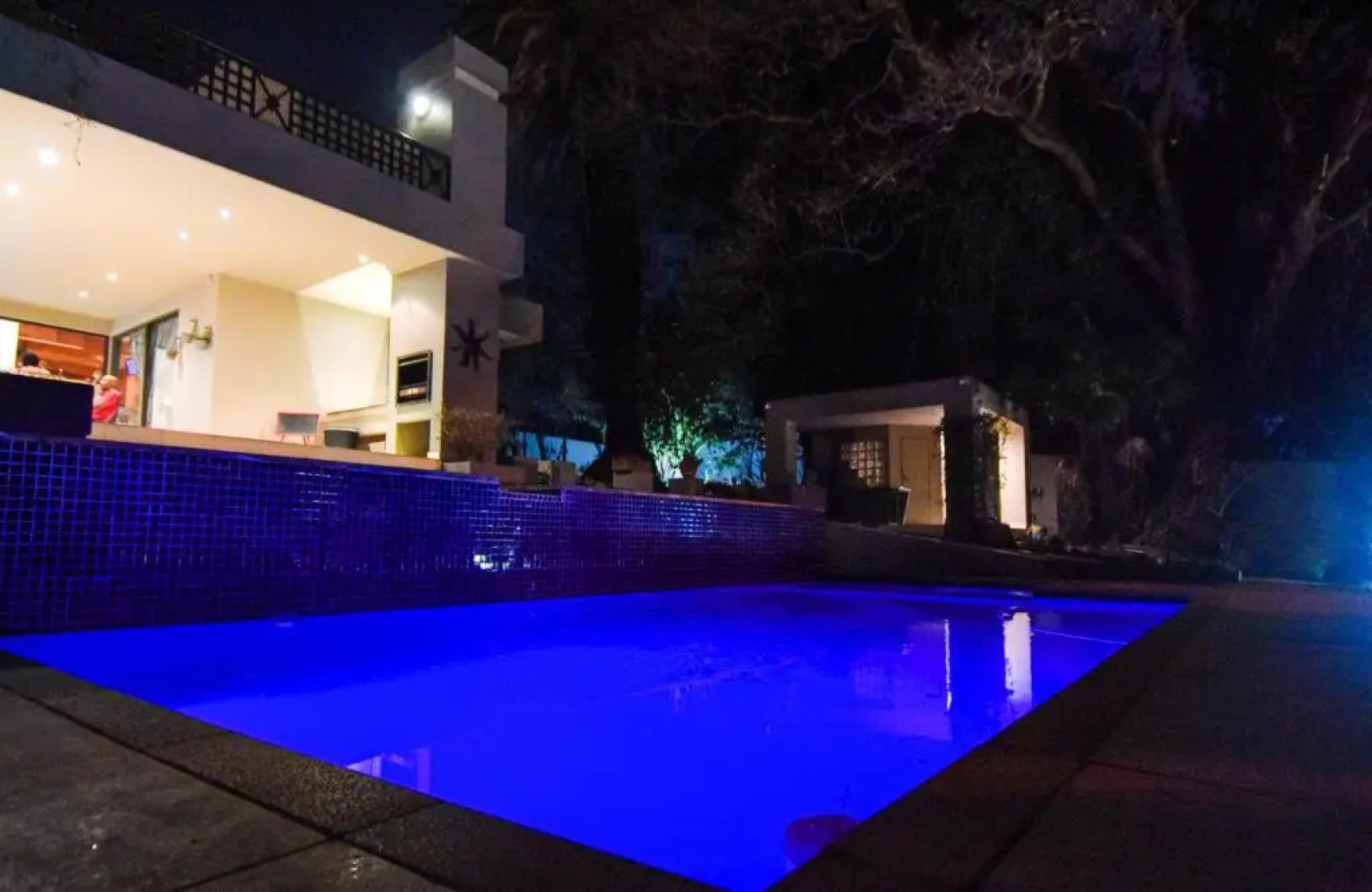 112 on Kloof Guesthouse