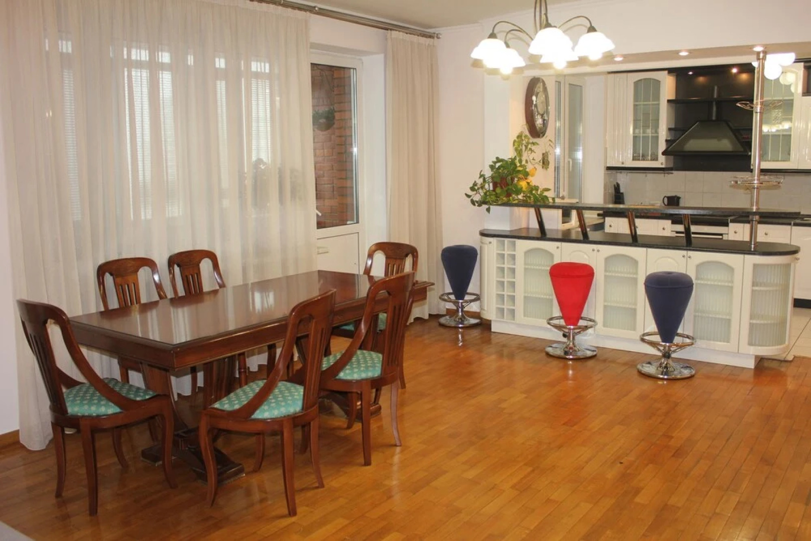 Kiev Accommodation Hotel Service