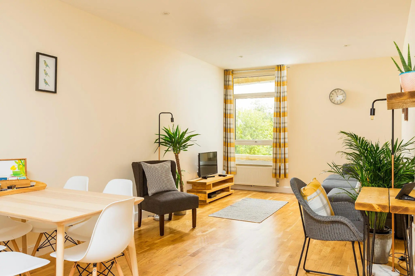 Pure Panorama Apartments