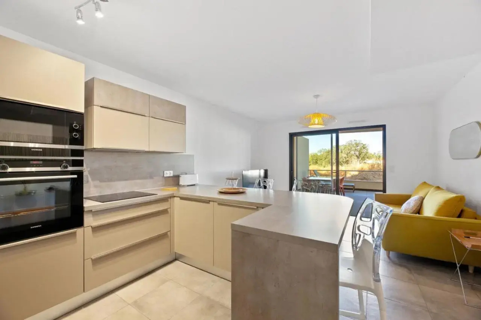 Domaine du Frassu, T2 standing, plage à pied