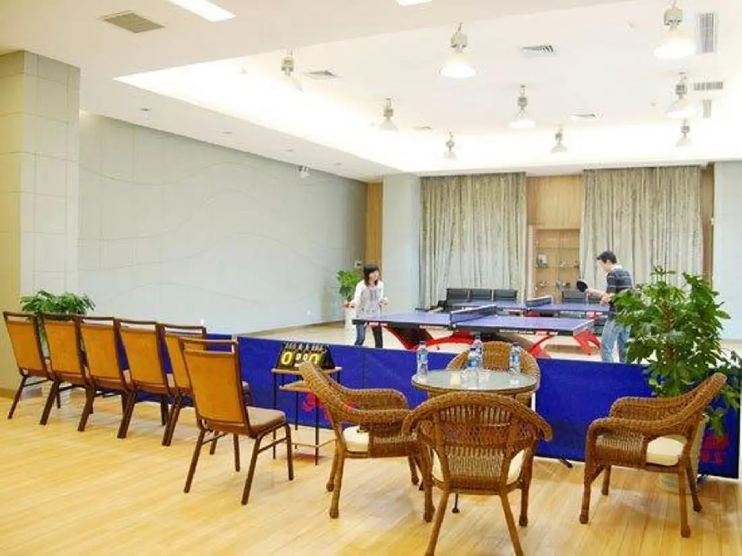 Wuhan Zhuo Yue Holiday Hotel