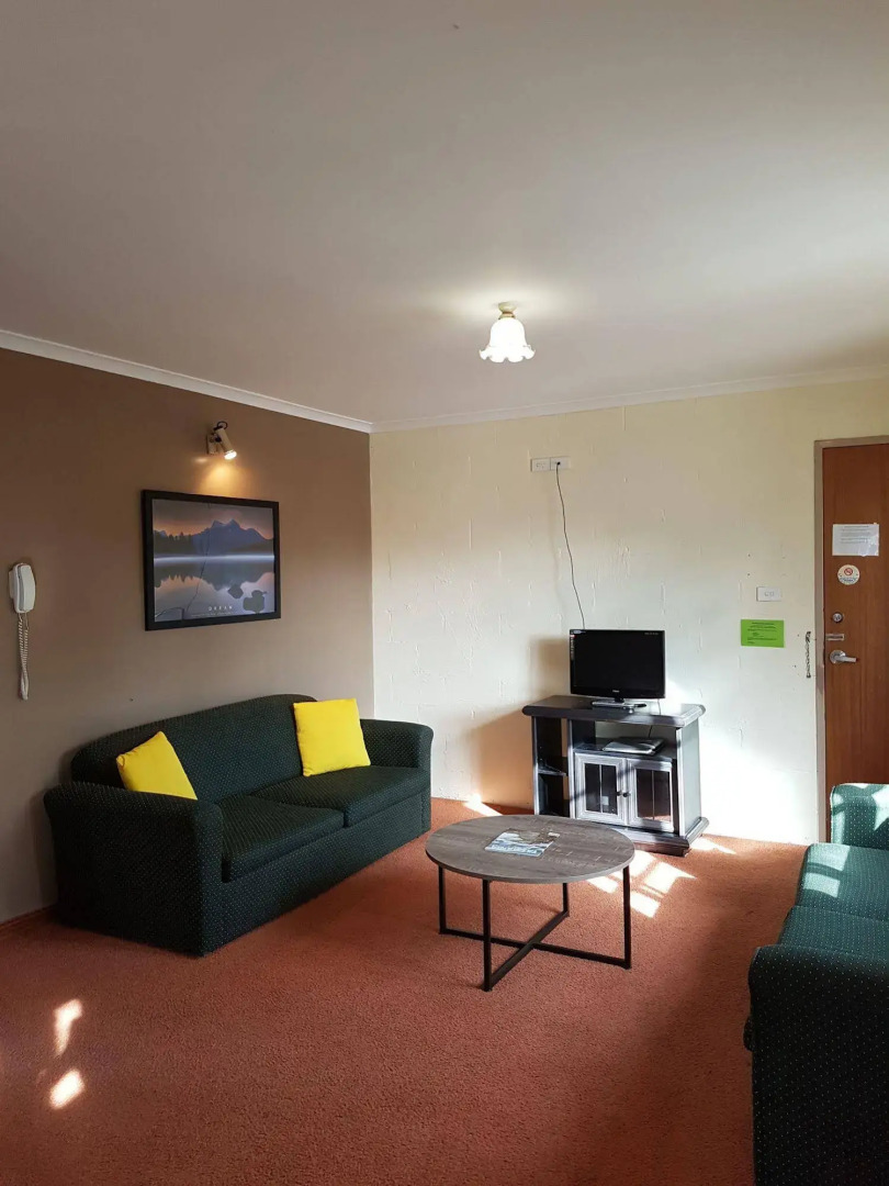 Alanvale Apartments & Motor Inn