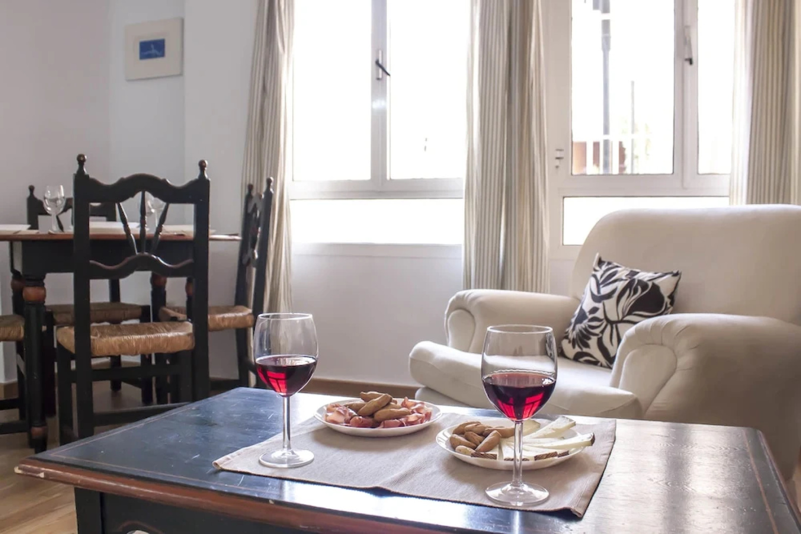 Alameda's Pearl with parking