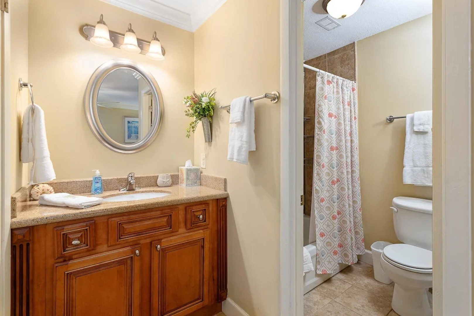 Island Retreat 2511-1 by Hodnett Cooper