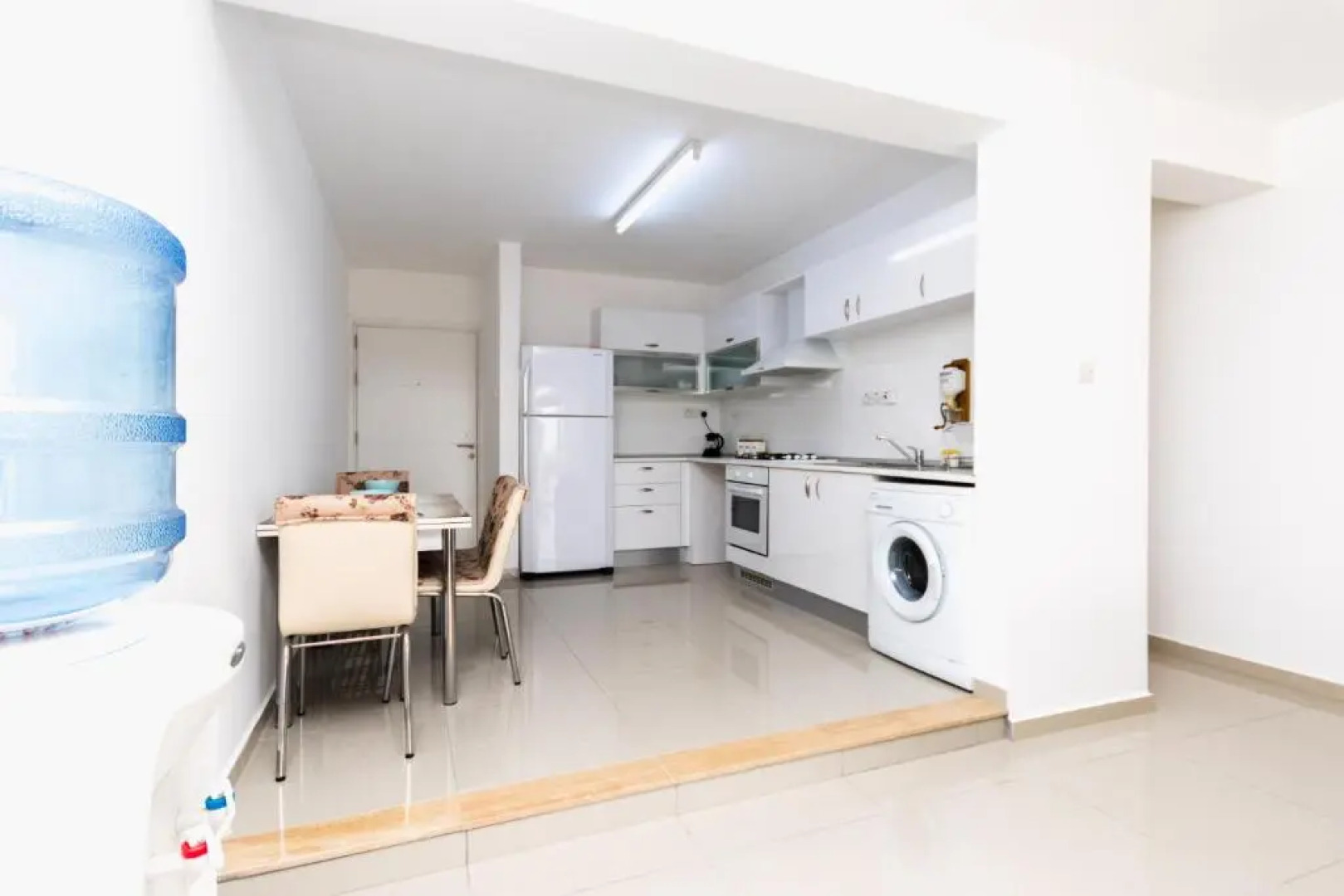 Spacious Three-Bedroom Apartment with Sea View A3