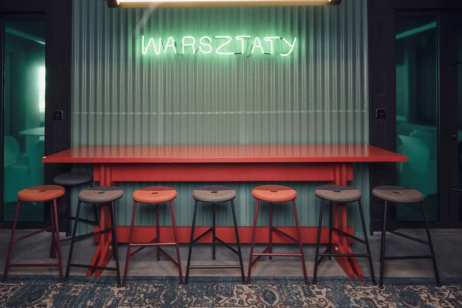 MONTOWNIA Lofts & Experience