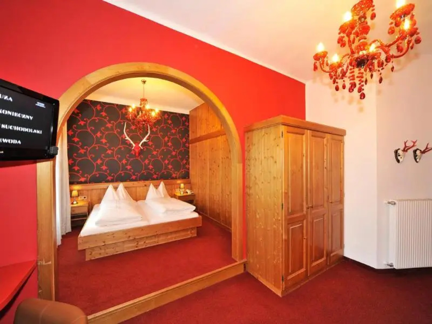 Hotel Ertl & mexican cantina salud