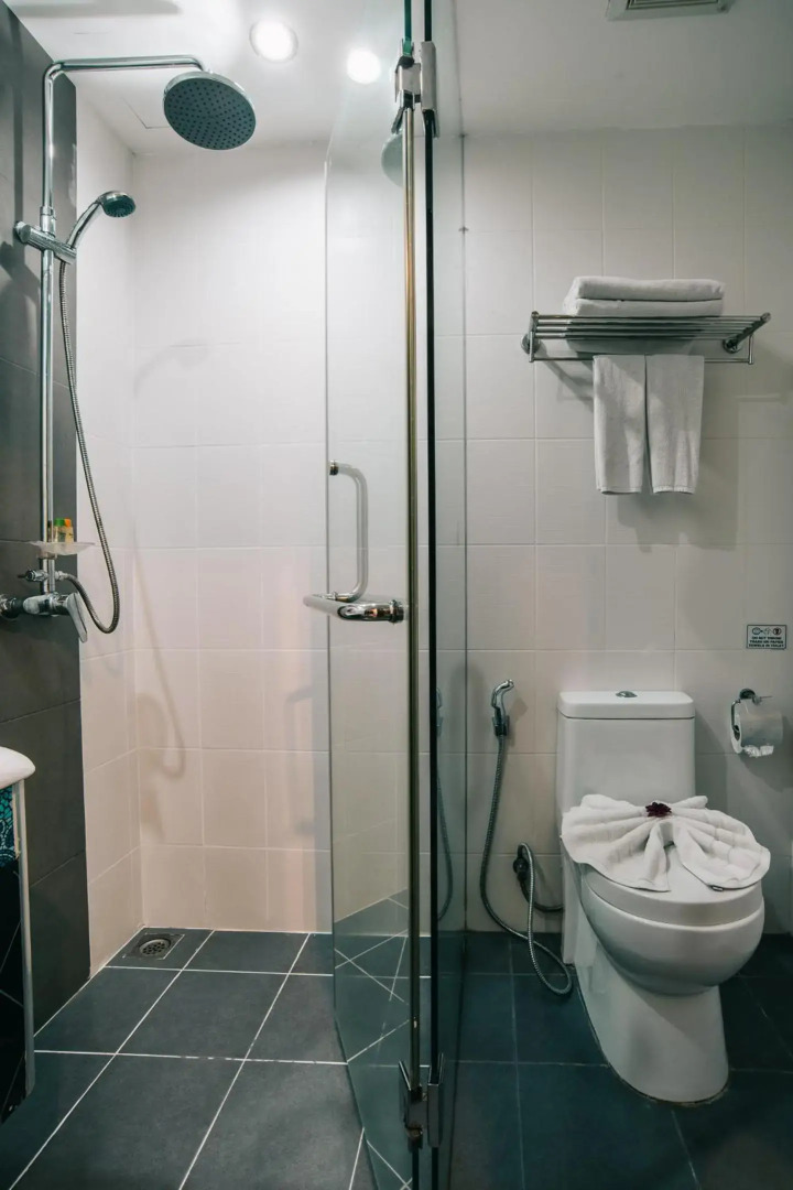 iCheck inn Central Patong