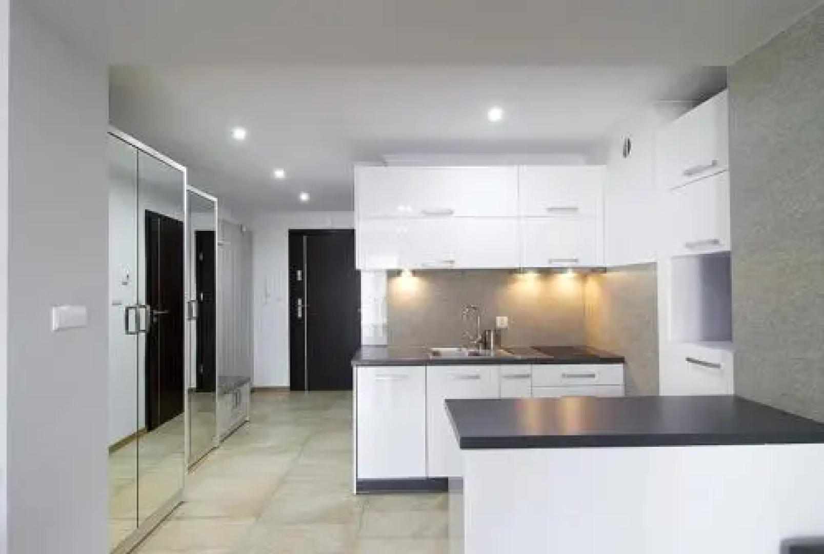 Apartament Czerwone Maki Tęczowe Wzgórze