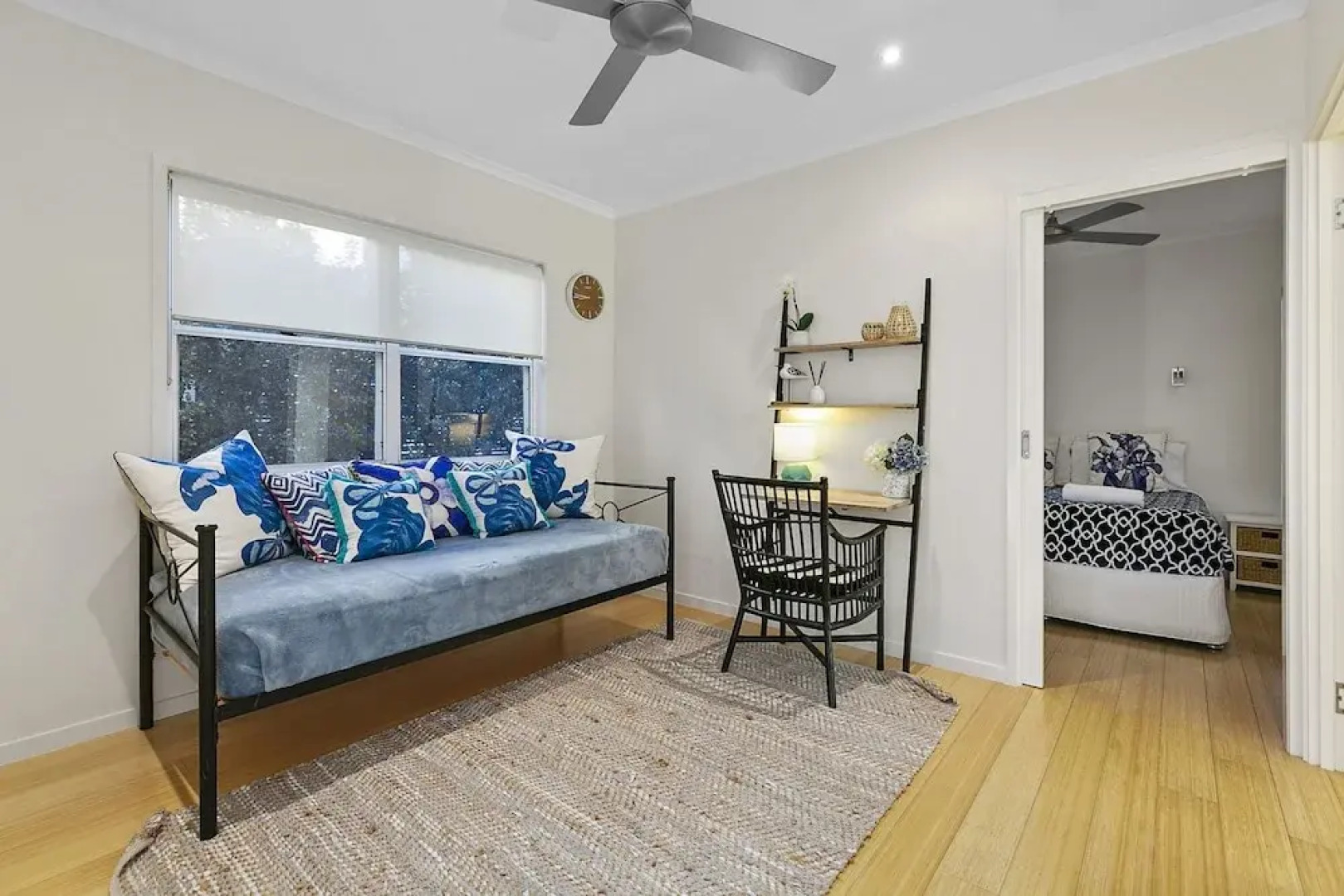 Stunning River House - 51 Hilton Esplanade