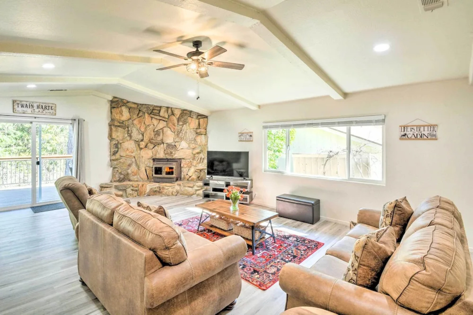 Furnished Deck & Fire Pit: Sherwood Forest Cabin