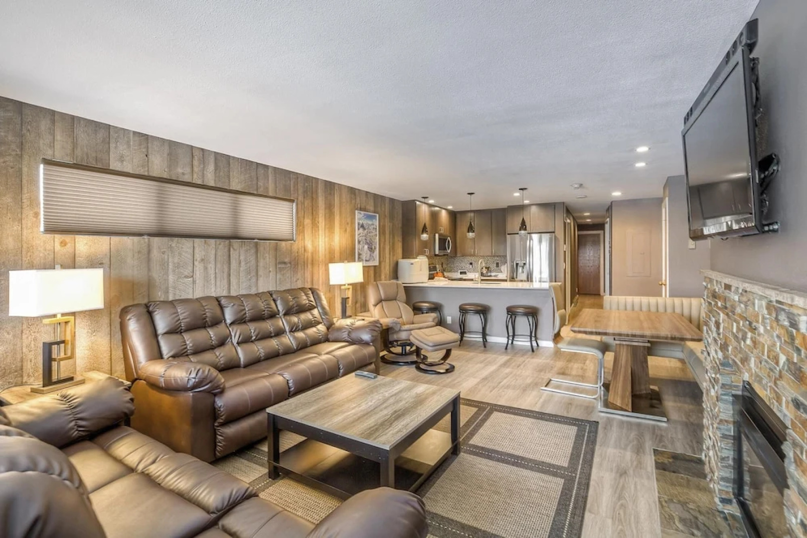 Condo - Walk to Gondola, Sleeps 7