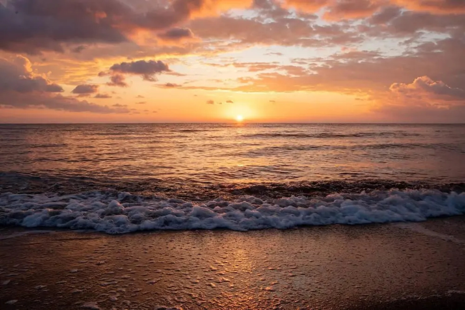 Captivating Lake & Oceanview Getaway House