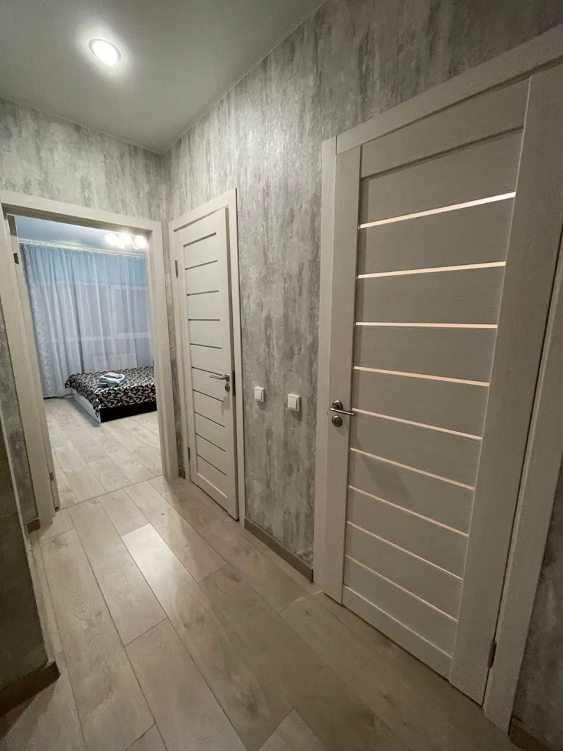 Сниму квартиру на улице Октябрьской Революции