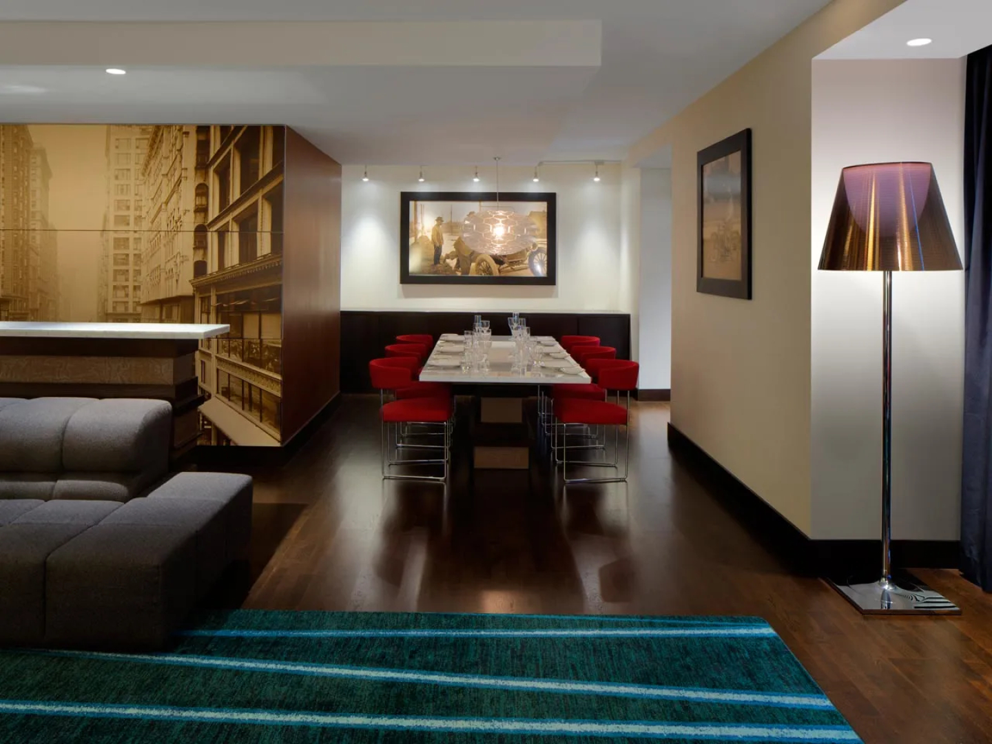 Radisson Blu Aqua Hotel Chicago