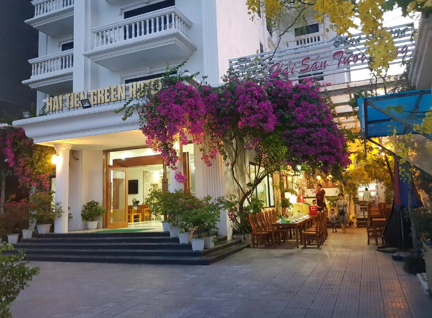 Khách Sạn Hải Tiến Green