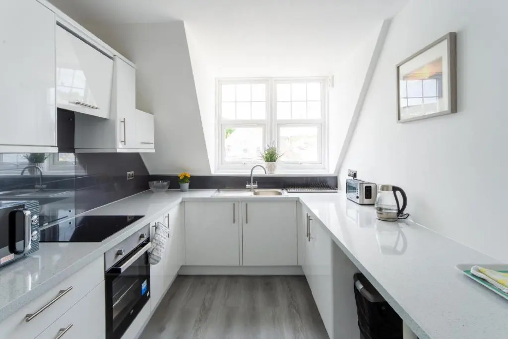 Beach View Luxury Apartment