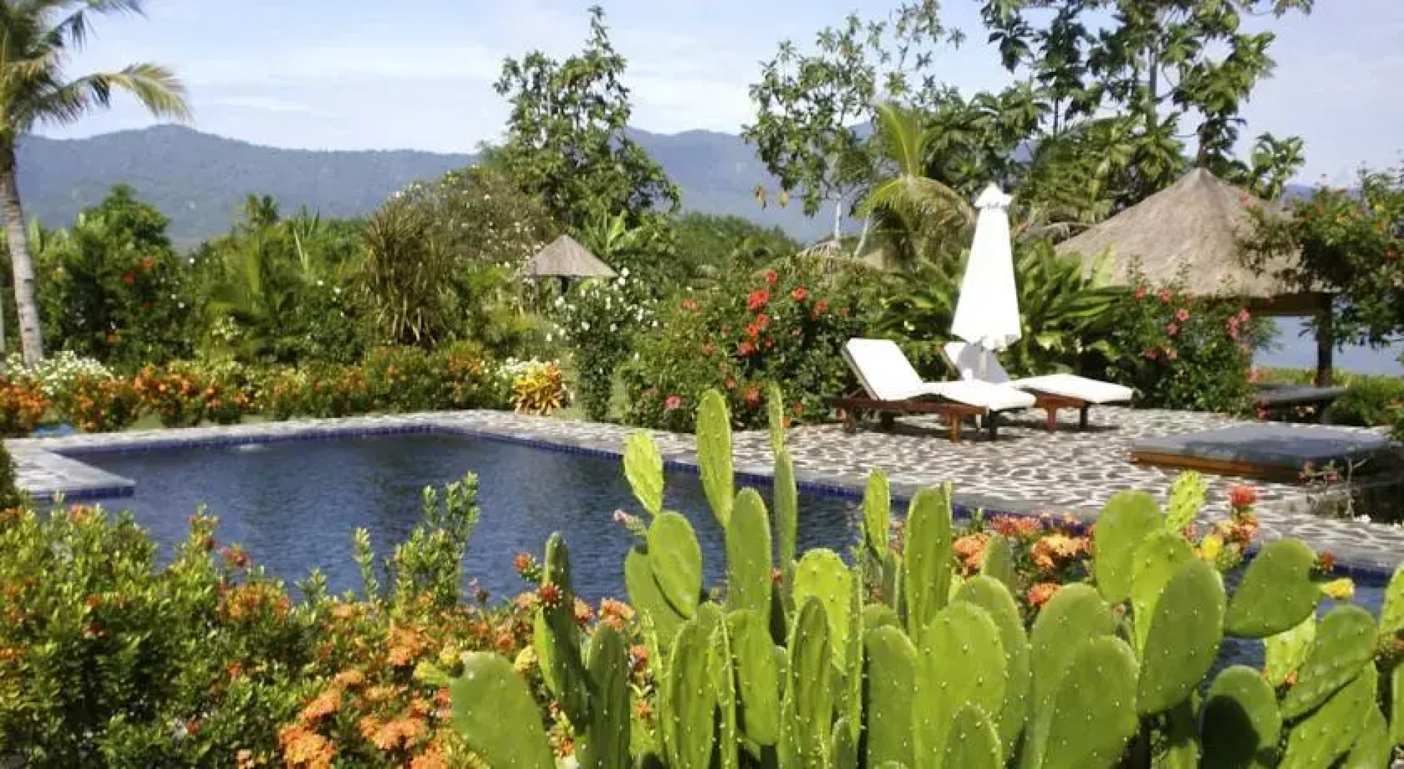 Kundalini Beach Houses