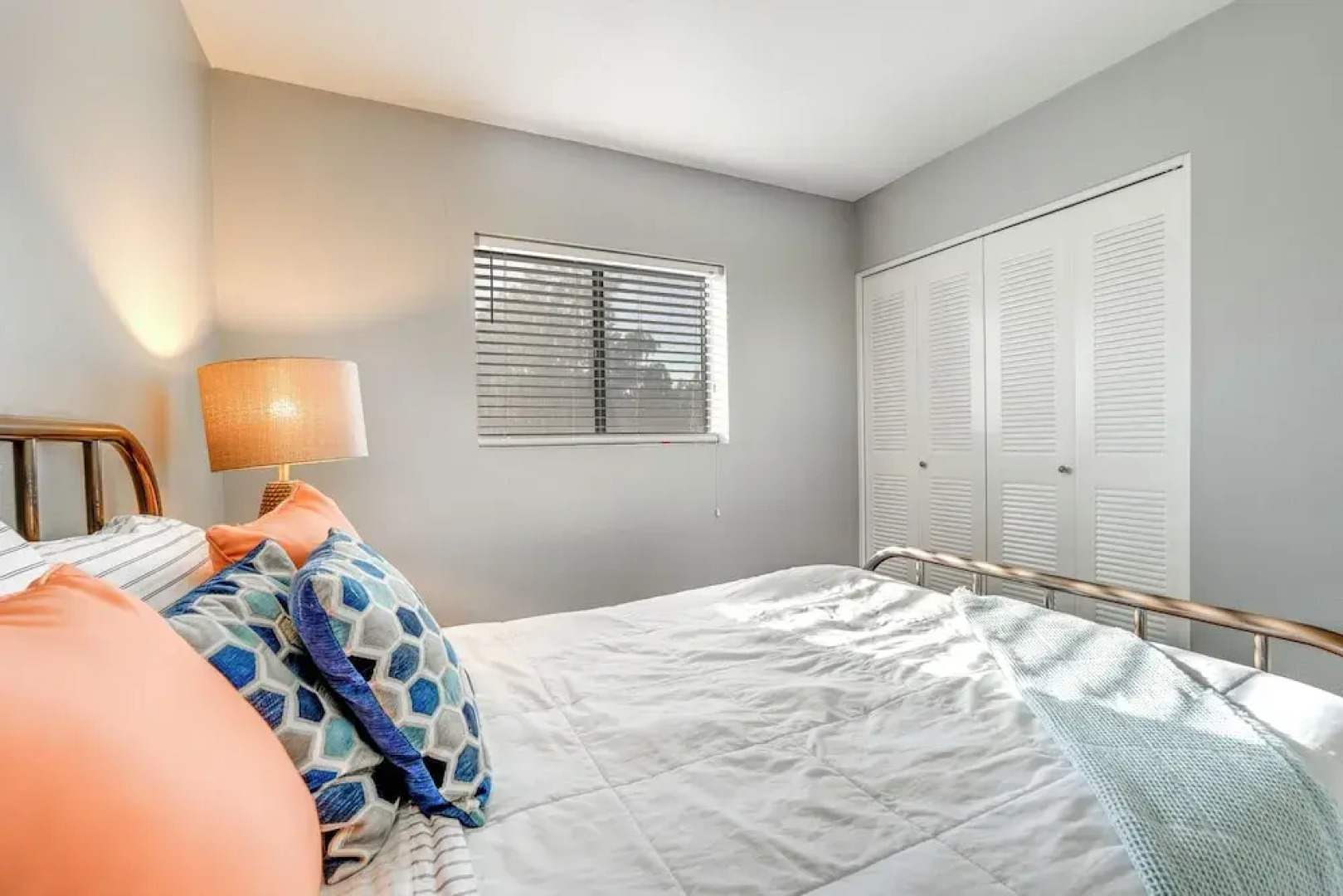 5 Mi to Asu: Tempe Home w/ Heated Pool & Fire Pit