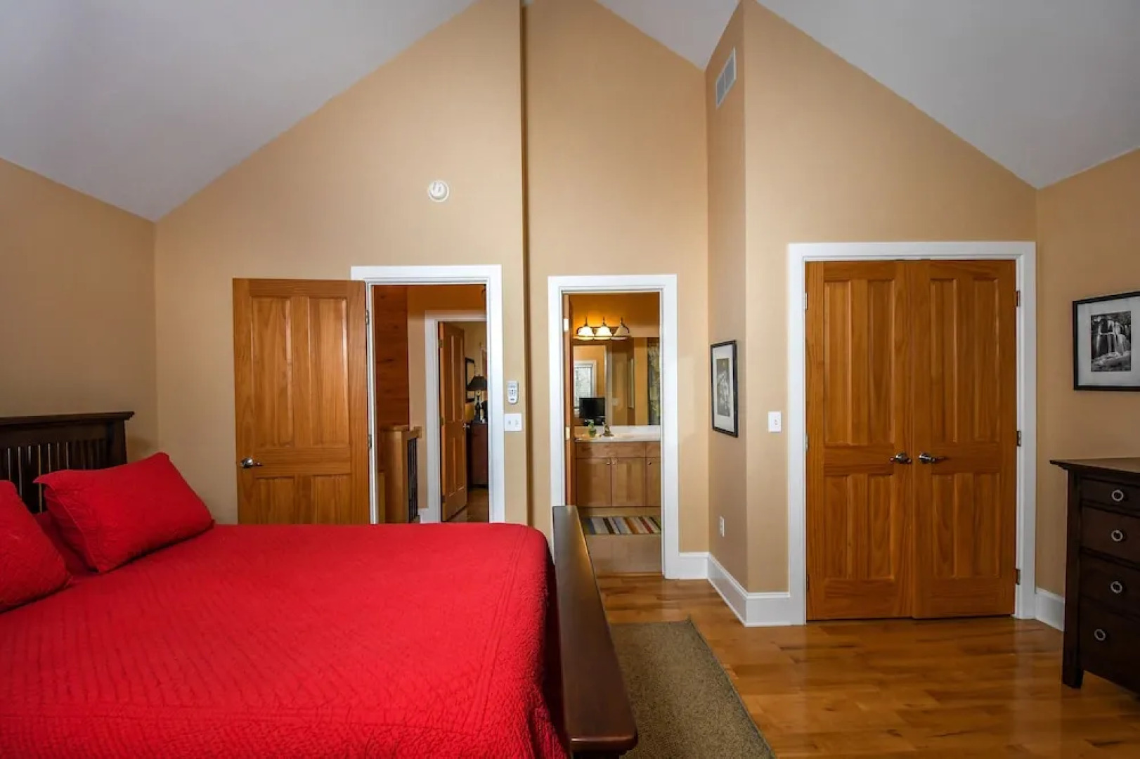 Wisp' n Away 5 Bedroom House