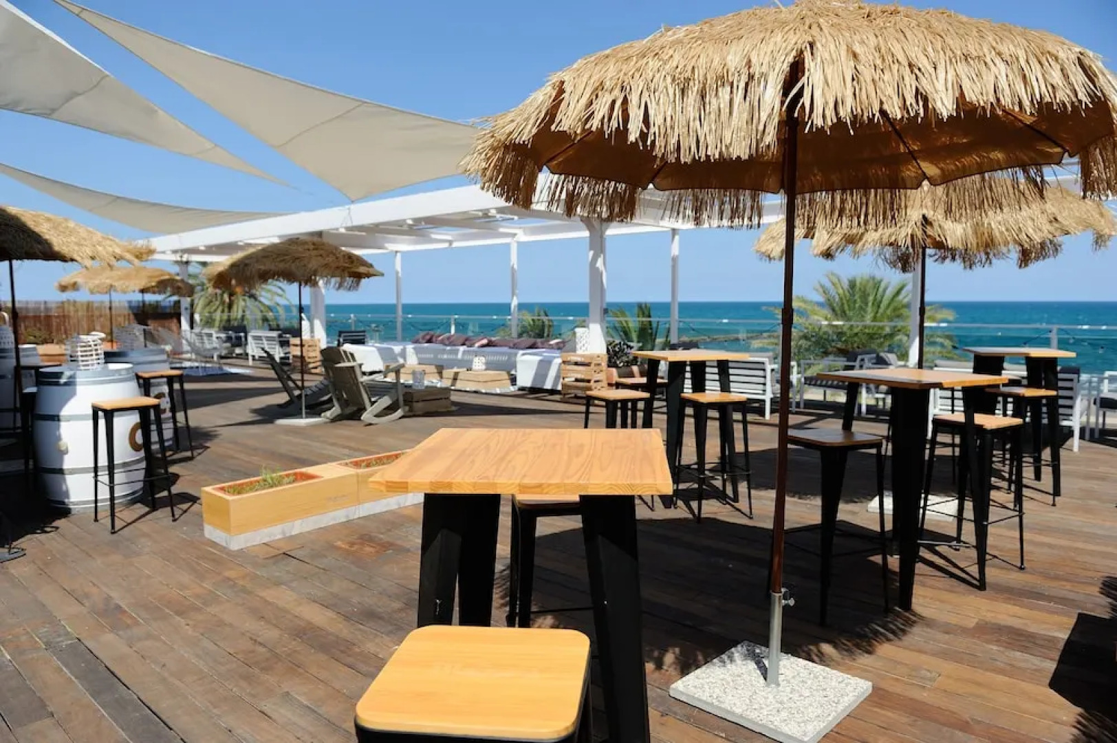 Meraki Beach Hotel