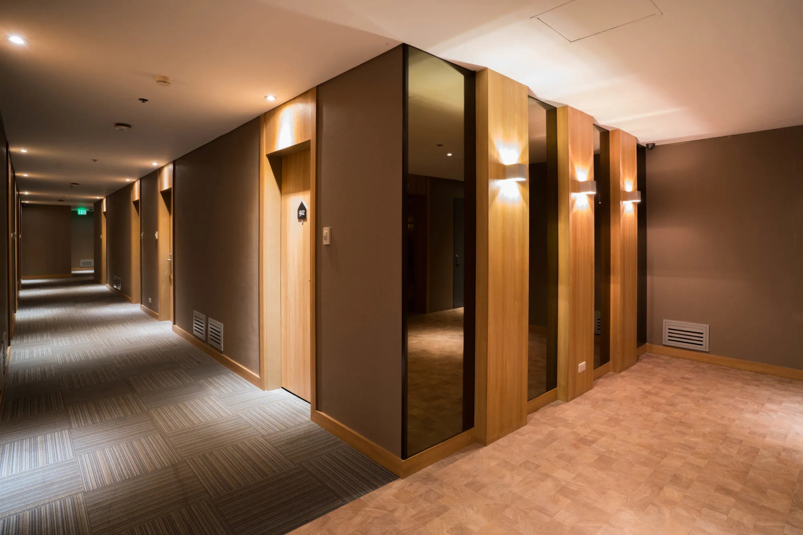 Madison 101 Hotel & Tower