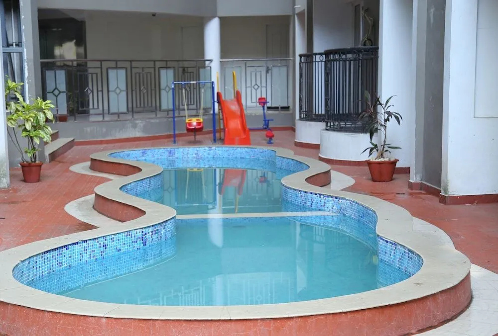 Atlas Airport Hotel Apartment