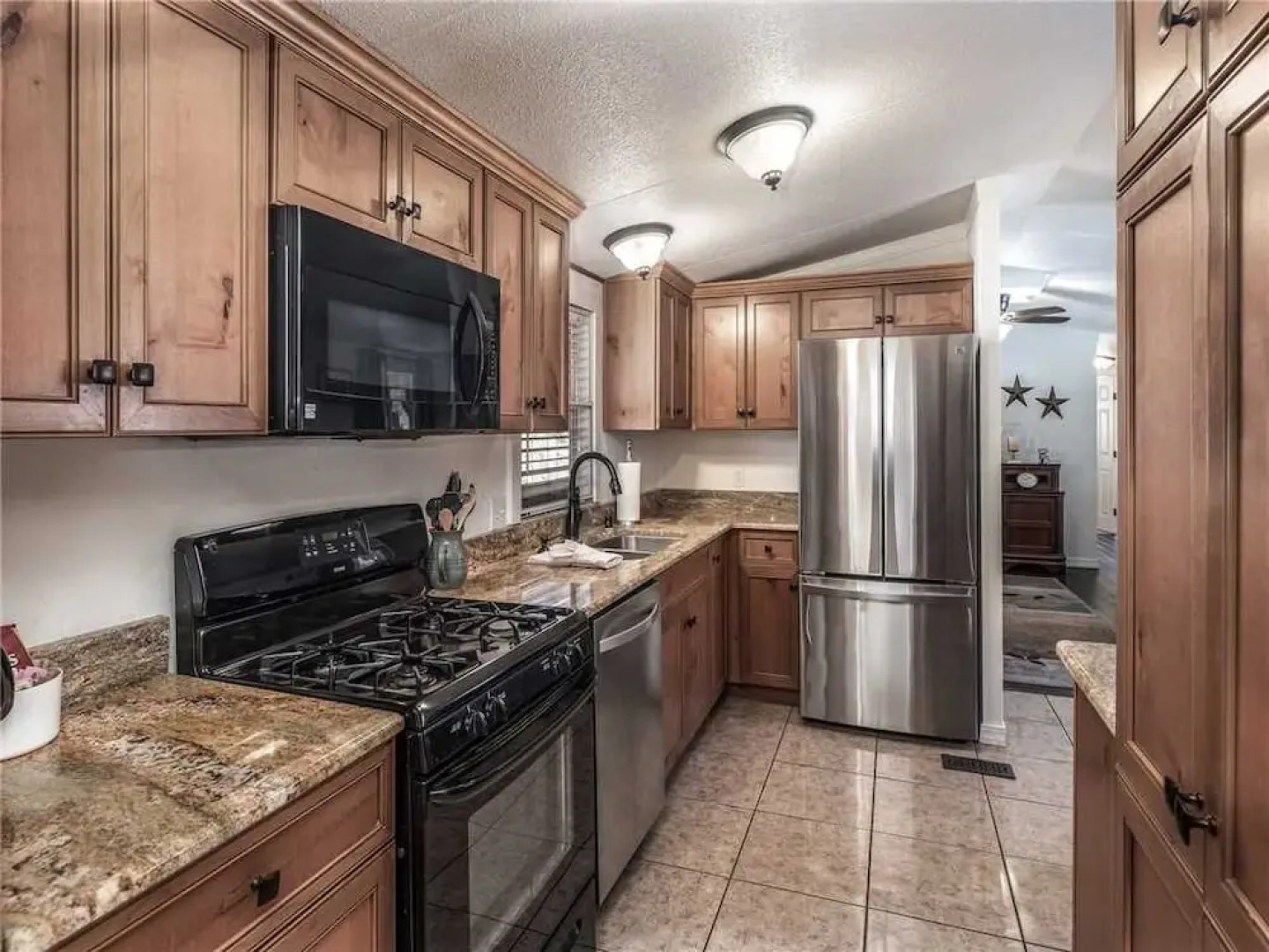 Eagle Creek Complex, Six Cabins, Indoor Heated Pool, Sleeps 28