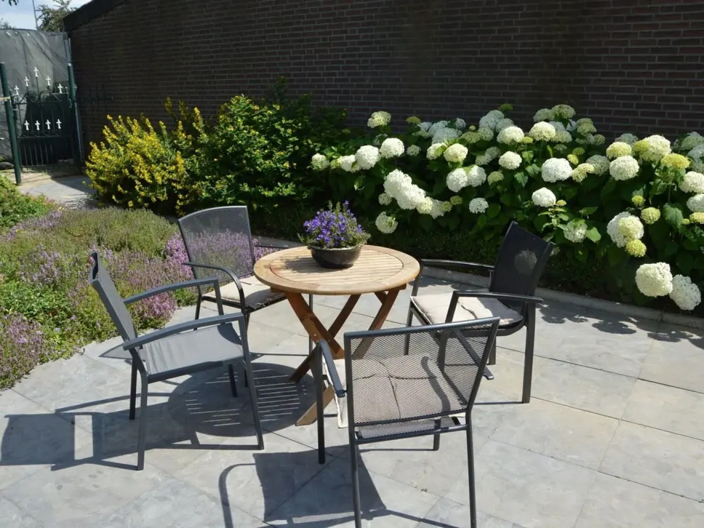 Modern Apartment Near Town Center in Klimmen