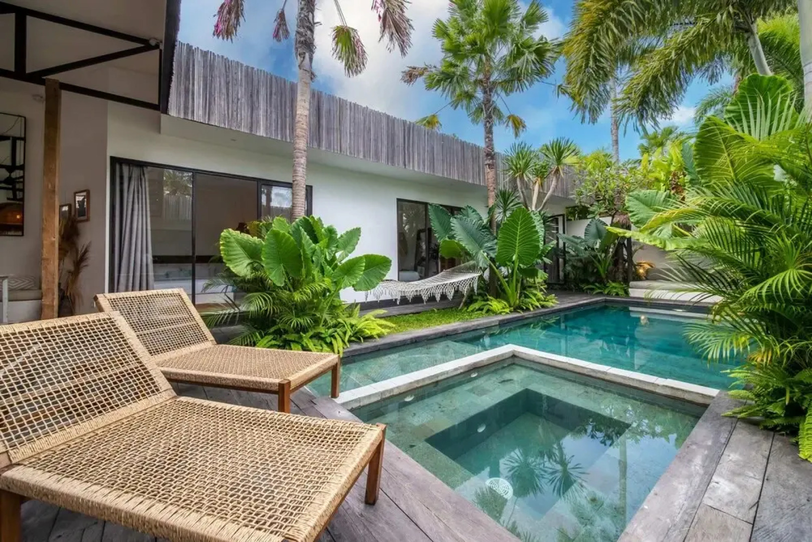 Tropical Design, Private Villa, 3 BR, Umalas