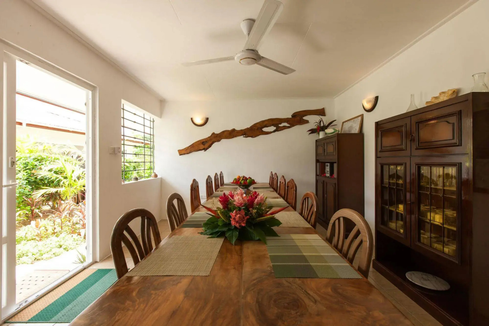 Le Relax St. Joseph Guest House