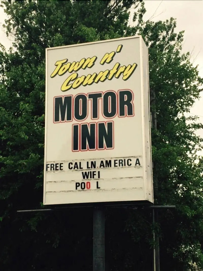 Town N Country Motor Inn