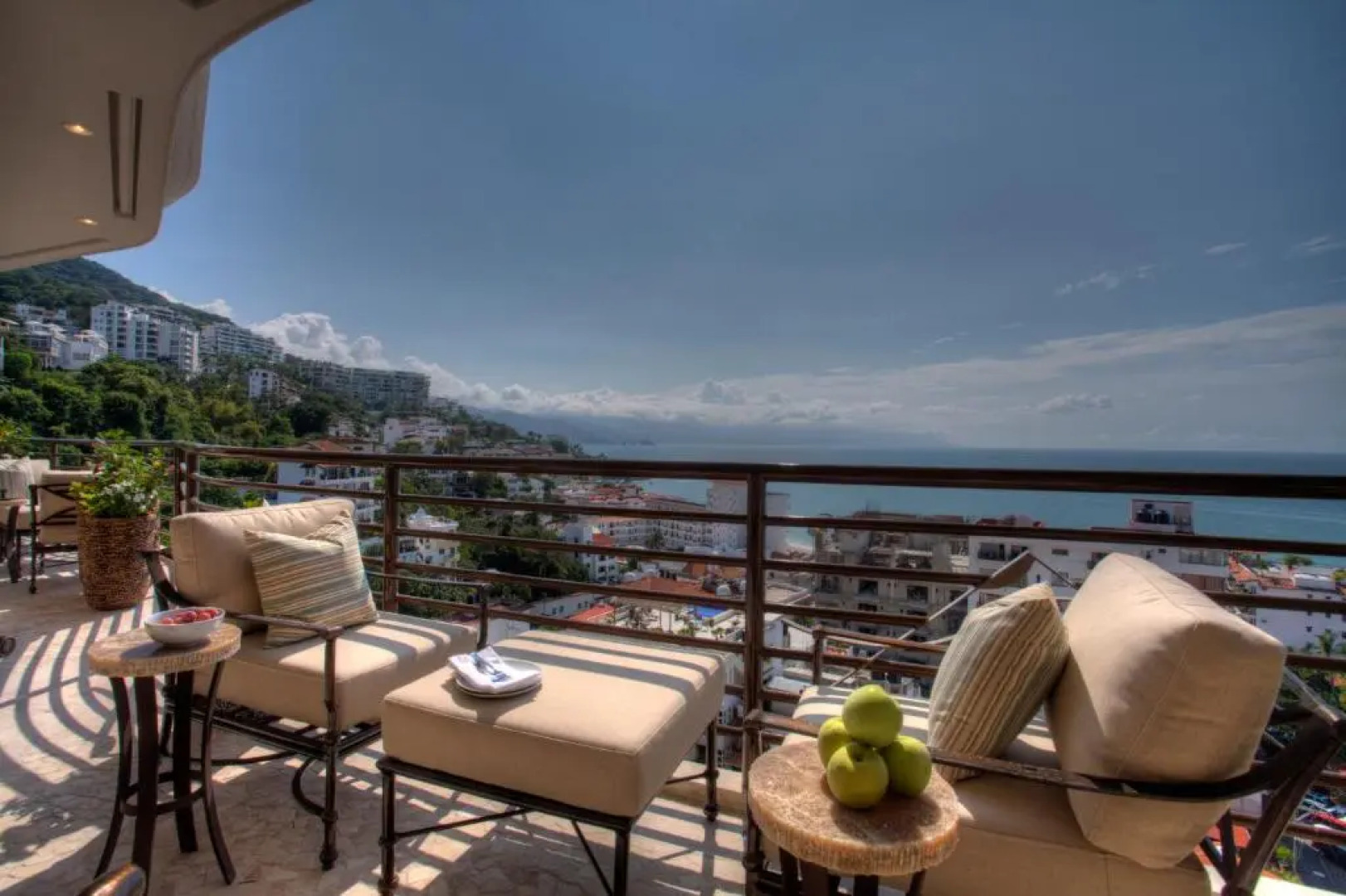 Pinnacle Resorts 180