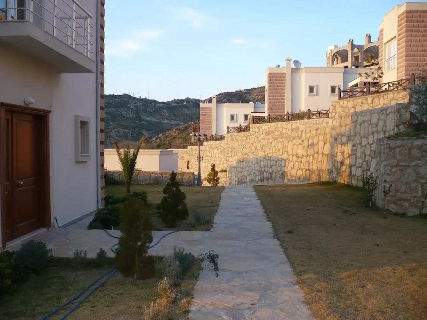 Important Group Villa Amber