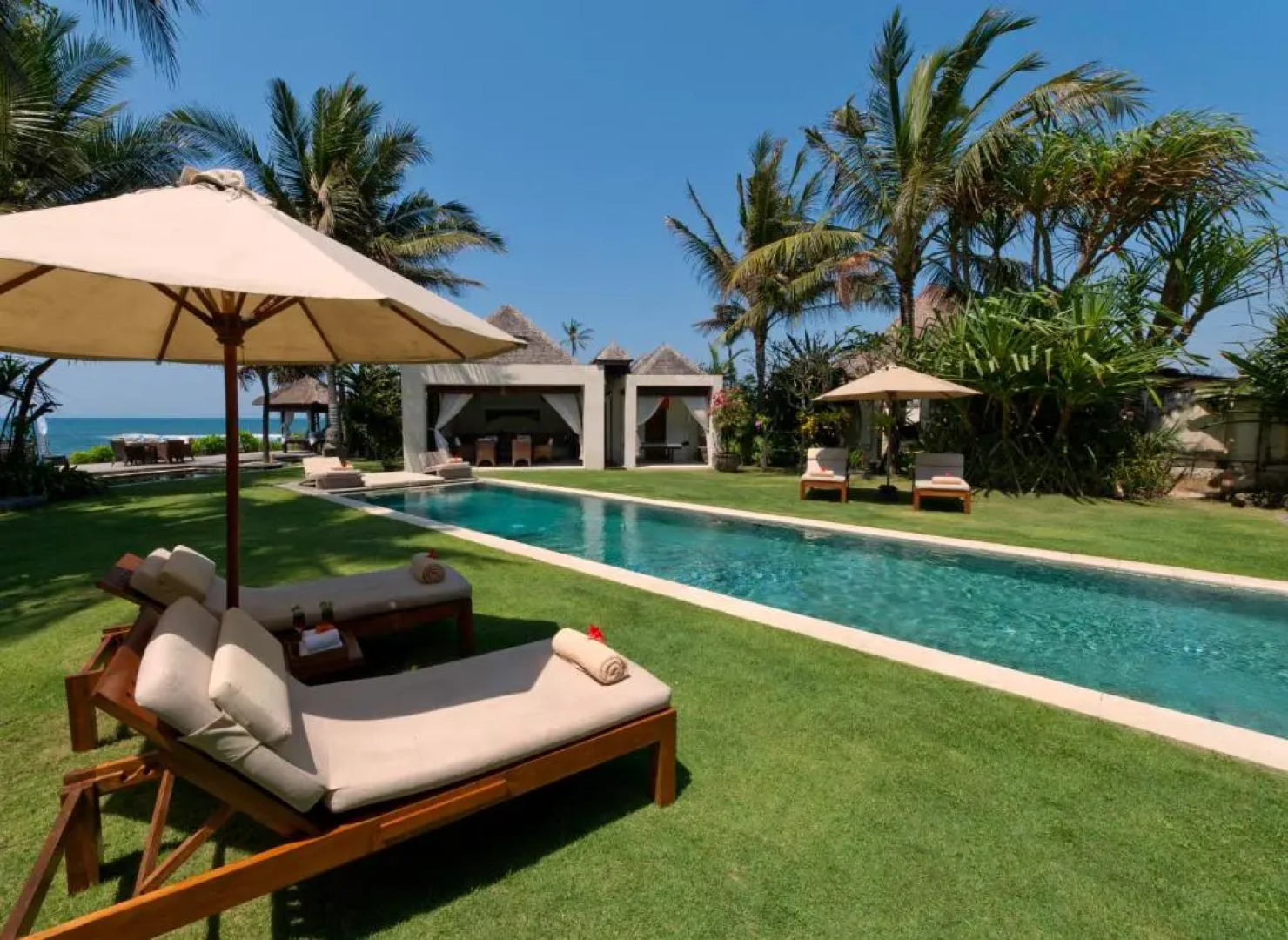 Aventus Luxury Beachfront Villa Gianyar