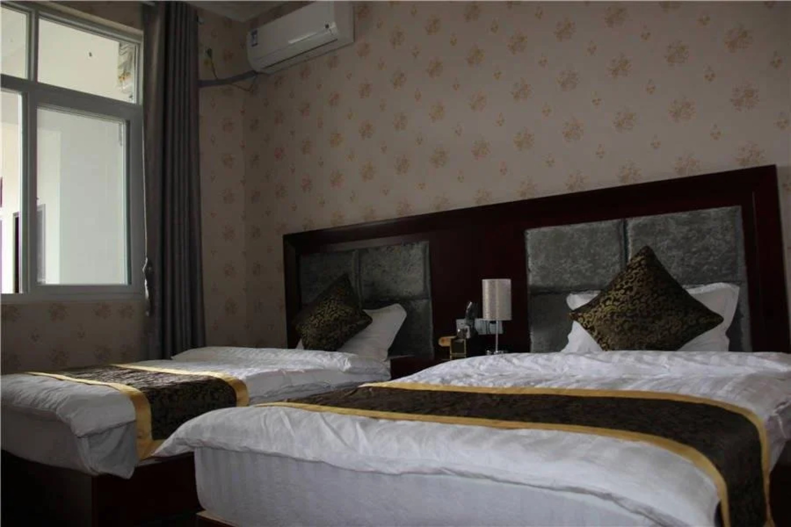 Chenxin Business Inn